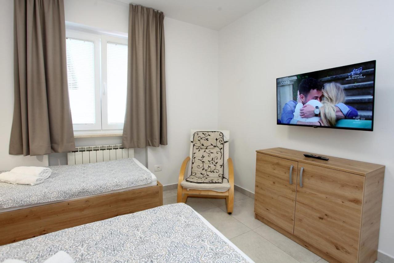 Sea View Apartments Portoroz Zm Bagian luar foto