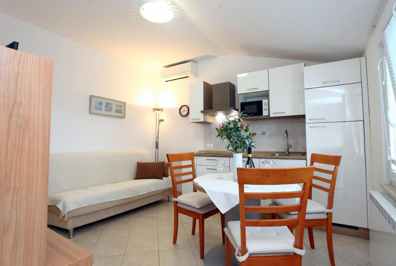 Sea View Apartments Portoroz Zm Bagian luar foto